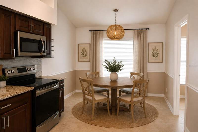 4 bedroom Single Family Residence at 14648 Corkwood Drive, Westwood Lakes Ph 2A Un 1, Tampa — photo 3