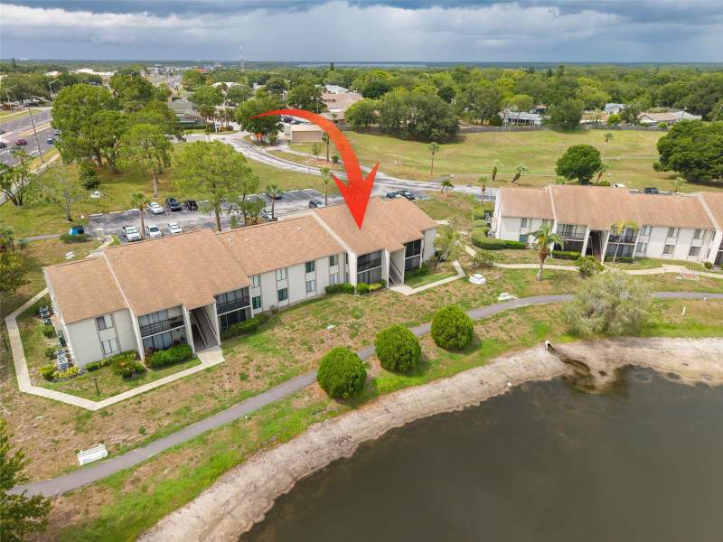 2 bedroom Condominium at 1882 Pine Ridge Way #C2, Pine Ridge At Palm Harbor, Palm Harbor — photo 3