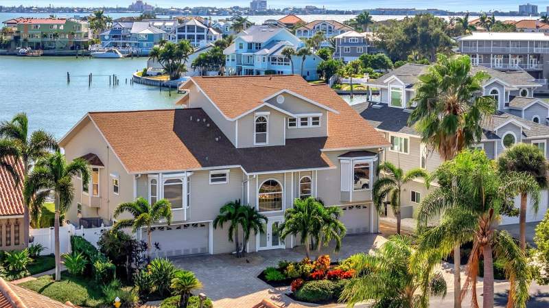 5 bedroom Single Family Residence at 5918 Skimmer Point Boulevard, Skimmer Point Ph II, Gulfport — photo 3