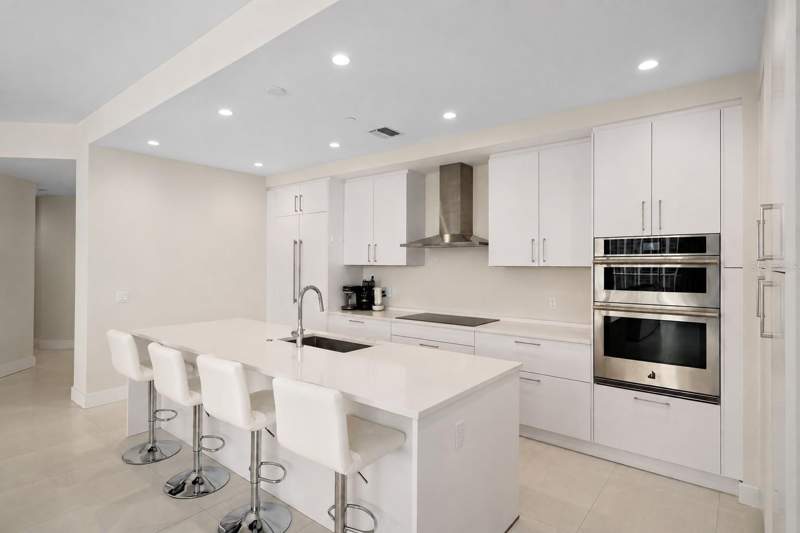 2 bedroom Condominium at 275 1st Avenue #1902, Art House Condominium, St Petersburg — photo 4