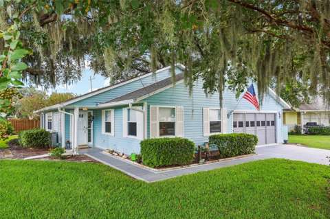 1607 Selkirk Drive, home for sale in Leesburg 34788