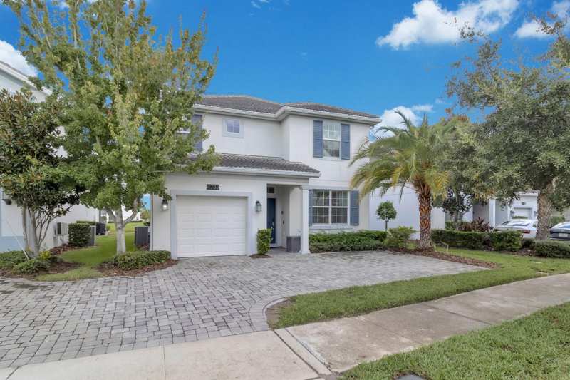 5 bedroom Single Family Residence at 4733 Kings Castle Circle, Storey Lake, Kissimmee — photo 1