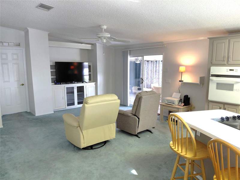 2 bedroom Manufactured Home at 1001 STARKEY ROAD #704, PARADISE ISLAND CO-OP INC, LARGO — photo 3