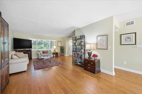 10603 Carrollbrook Way #10603, Tampa FL - photo 12 of 38