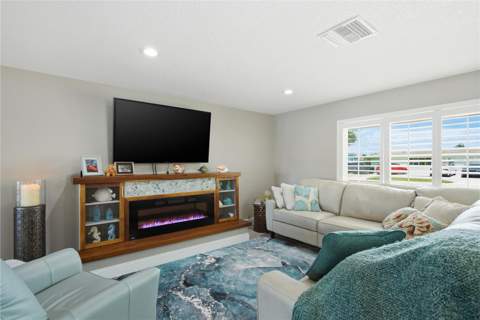 5351 Pilots Place, New Port Richey FL - photo 7 of 59