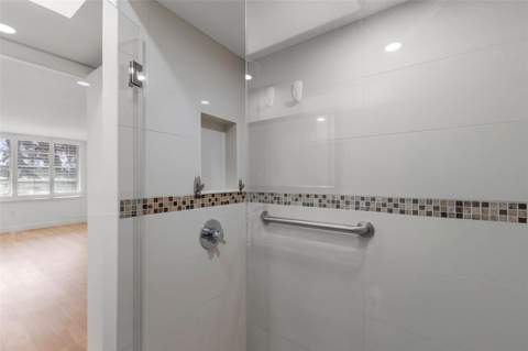 1001 Pearce Drive #302, Clearwater FL - photo 13 of 36
