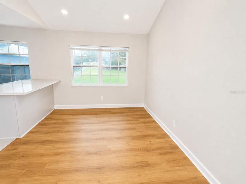 4 bedroom Single Family Residence at 118 2nd Street, Pelican Point, Ruskin — photo 4