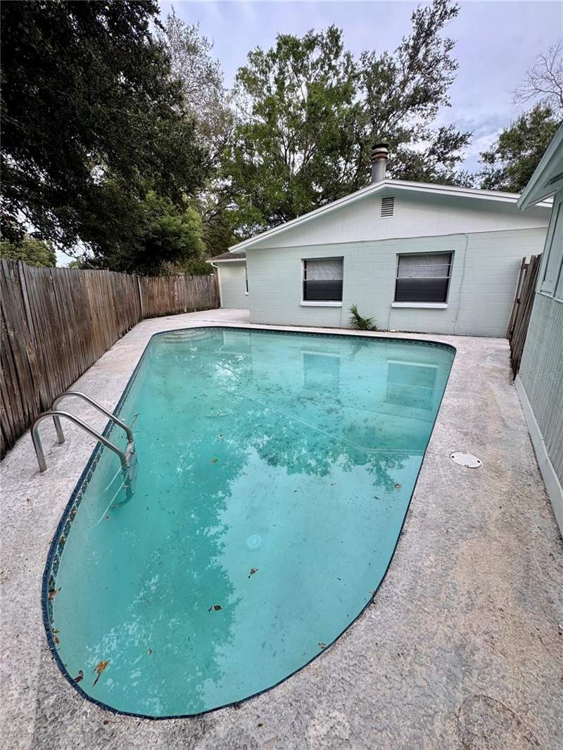 3 bedroom Single Family Residence at 4218 Empire Place, Kings Forest, Tampa — photo 3
