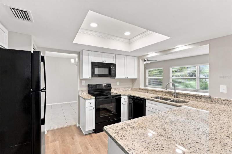 3 bedroom Single Family Residence at 1594 Beacon Drive, Port Charlotte Prcl B Sec20, Port Charlotte — photo 2