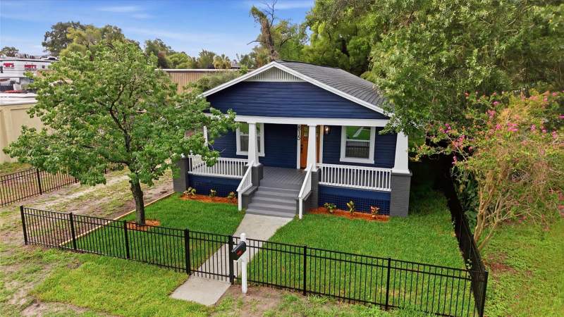 3 bedroom Single Family Residence at 815 E Frierson Avenue, Record Grove, Tampa — photo 2