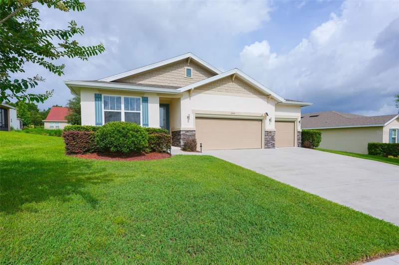 4 bedroom Single Family Residence at 2544 Autumn Stream Drive, Seasons/Hillside, Leesburg — photo 2