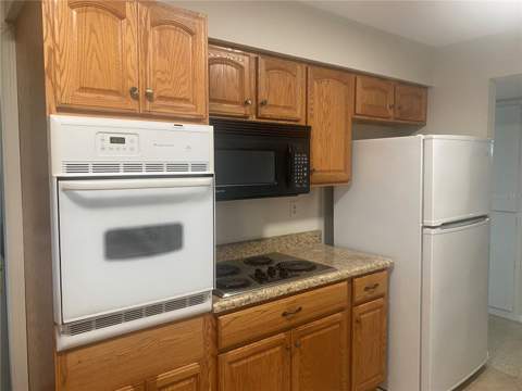 1001 Augusta Drive, Sun City Center FL - photo 11 of 31