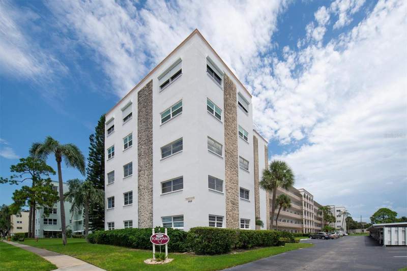 2 bedroom Condominium at 5603 80th Street #415, Five Towns Of St Pete, St Petersburg — photo 2