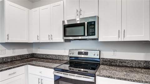 36427 Garden Wall Way, Zephyrhills FL - photo 19 of 63