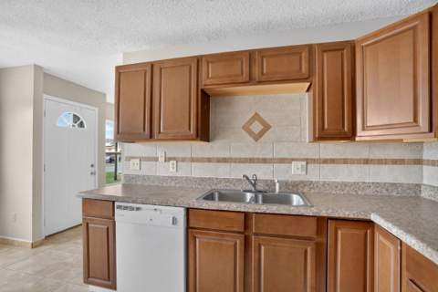 145 Dorchester Court, Kissimmee FL - photo 9 of 34