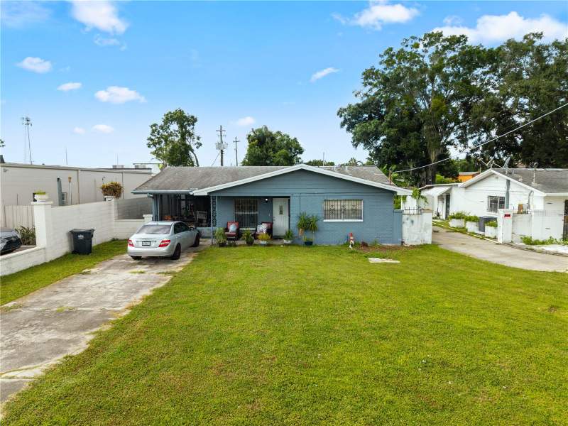 2 bedroom Single Family Residence at 8410 N Grady Avenue, Tampa, Tampa — photo 2
