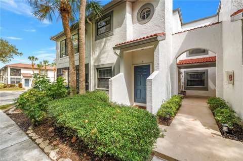 484 Santa Cruz Place #F, home for sale in St. Petersburg 33703