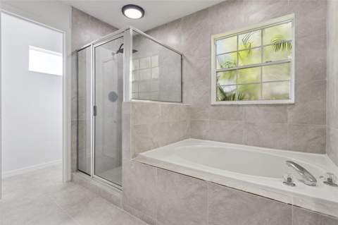 6302 Silver Oaks Drive, Zephyrhills FL - photo 18 of 33