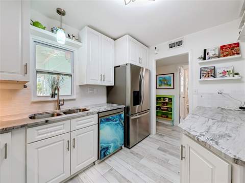4046 Floramar Terrace, New Port Richey FL - photo 6 of 27