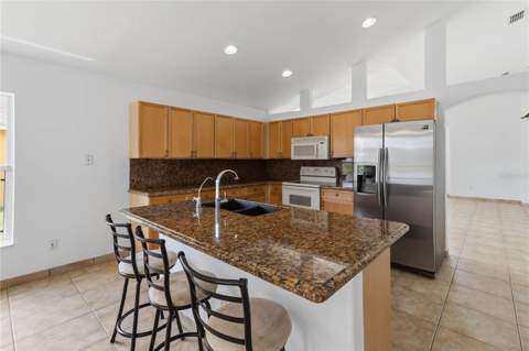 2317 Lily Pad Lane, Kissimmee FL - photo 10 of 34
