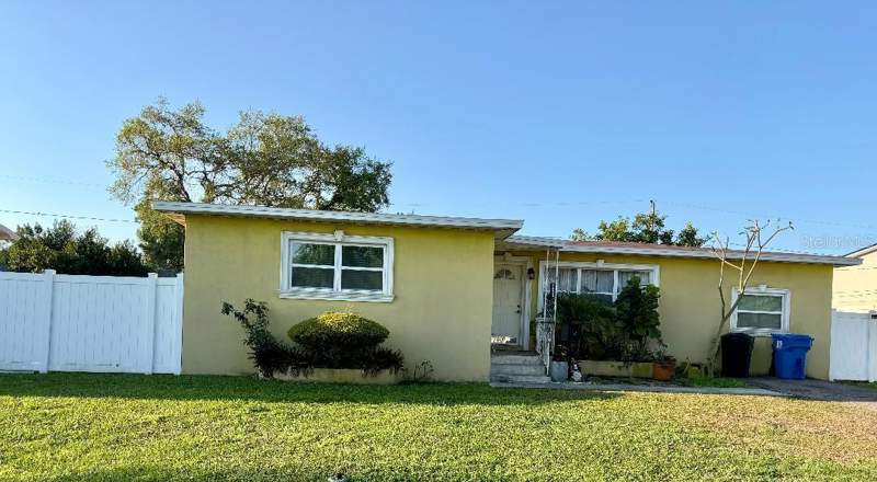 2 bedroom Single Family Residence at 3624 Abington Avenue, Perrys Skyview Sub, St Petersburg — photo 2