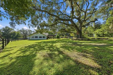 22301 Coronado Somerset Drive, Sorrento FL - photo 19 of 90