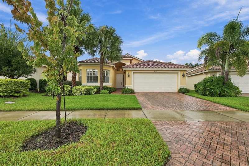 3 bedroom Single Family Residence at 5014 Sandy Brook Circle, Valencia Lakes Ph 2, Wimauma — photo 1