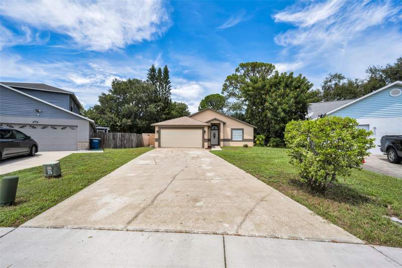 3 bedroom Single Family Residence at 1874 Feather Tree Circle, Feather Tree, Clearwater — photo 2