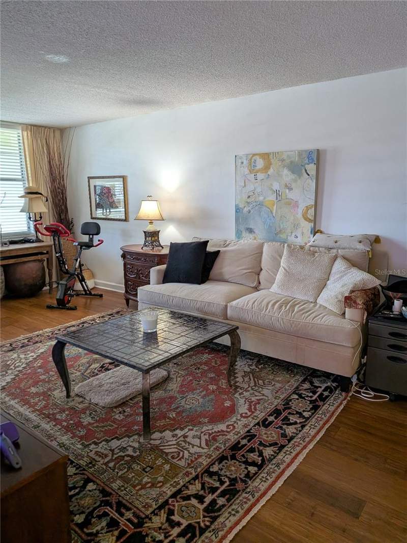 1 bedroom Condominium at 4885 1st Street #216, Winston Park Northeast, St Petersburg — photo 3