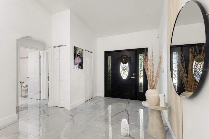 5 bedroom Single Family Residence at 8019 N Gomez Avenue, Silver Lake Estates, Tampa — photo 3