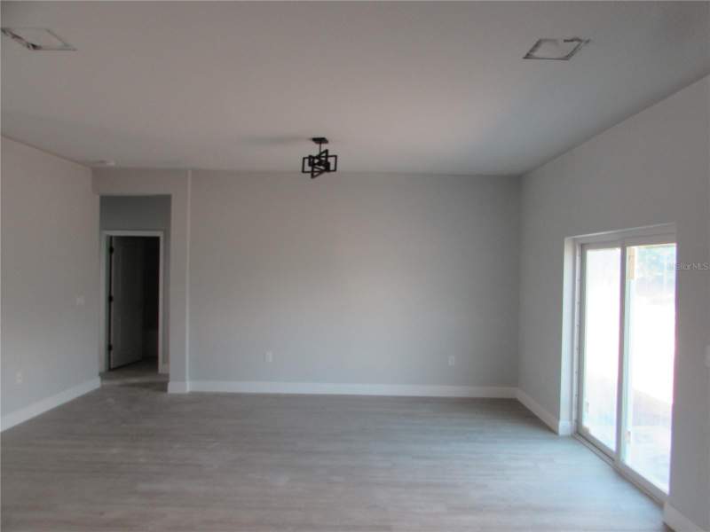 4 bedroom Single Family Residence at 12168 Grouse Avenue, Port Charlotte Sec 072, Port Charlotte — photo 2