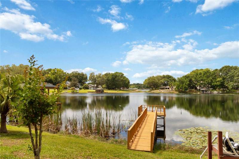 3 bedroom Single Family Residence at 9835 Lakeshore Drive, Aurora Homes Sub, Clermont — photo 2