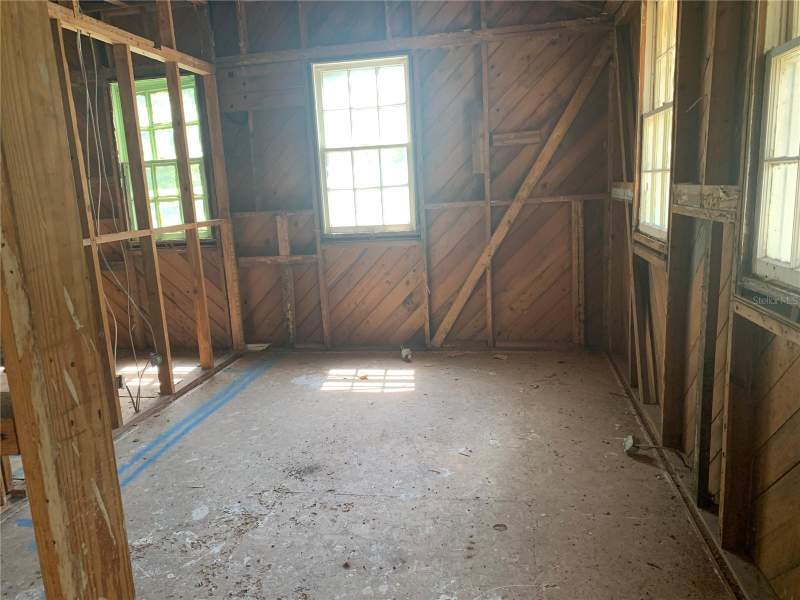 2 bedroom Single Family Residence at 3010 E Curtis Street, Hamners W E George Washington, Tampa — photo 3