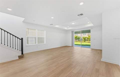 5344 Spring Maiden Circle, Apollo Beach FL - photo 7 of 31
