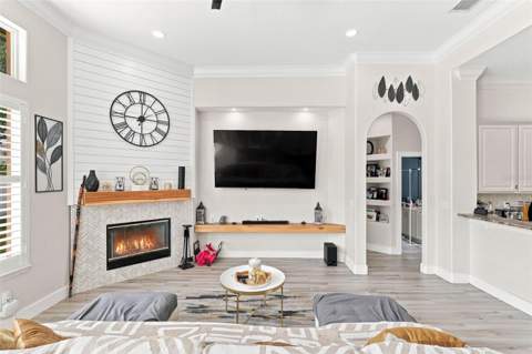 7746 Debeaubien Drive, Orlando FL - photo 15 of 44