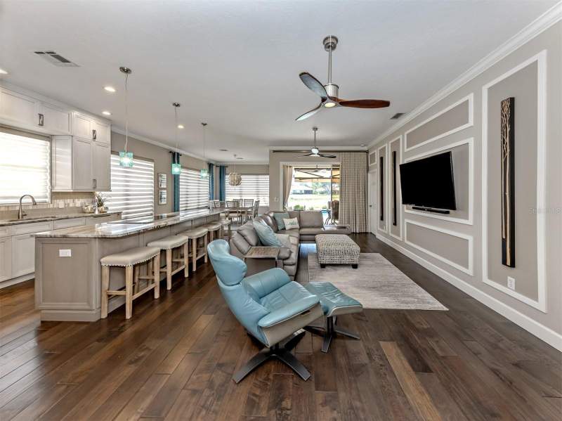 3 bedroom Single Family Residence at 565 Fallbrook Drive, Venice Golf & Country Club Unit 02B, Venice — photo 4