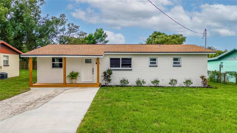 3 bedroom Single Family Residence at 717 W Winifred Street, Oak View Sub, Avon Park — photo 1