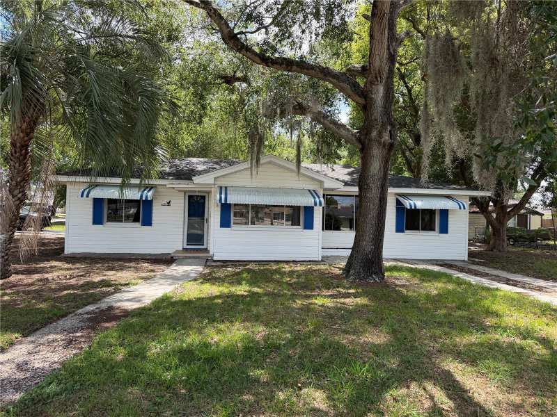 2 bedroom Single Family Residence at 301 S Seminole Avenue, Minneola, Minneola — photo 1
