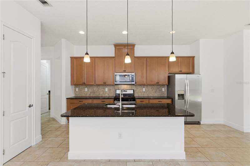 2 bedroom Villa at 2447 Yellow Brick Road, Northwest Lakeside Groves Ph 1, St Cloud — photo 4