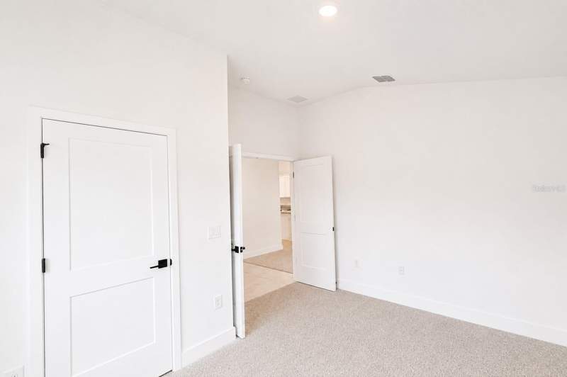 4 bedroom Single Family Residence at 7592 Bent Tree Loop, Harmony Central Ph 2, St Cloud — photo 5