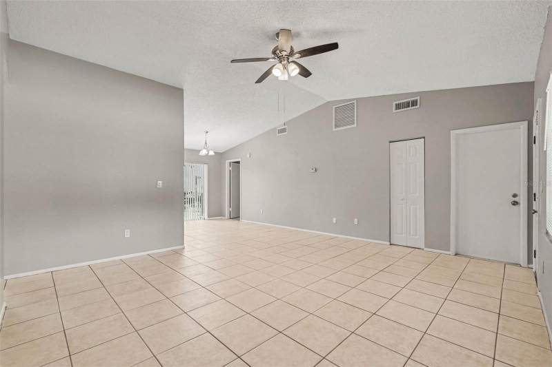 3 bedroom Single Family Residence at 13904 Fullerton Drive, Carrollwood Meadows Un Xi, Tampa — photo 5