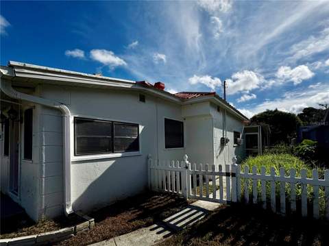 433 Pennsylvania Avenue, St Cloud FL - photo 6 of 29