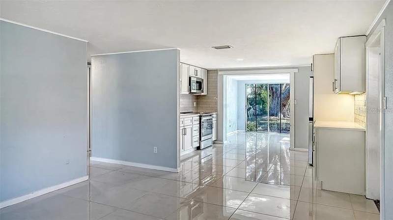 2 bedroom Single Family Residence at 5529 Nutmeg Avenue, Sun Haven, Sarasota — photo 5