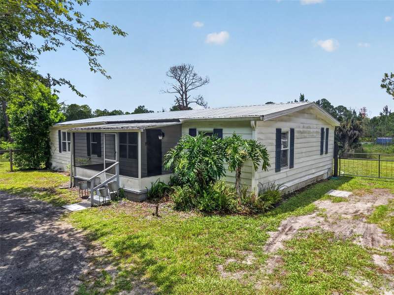 3 bedroom Manufactured Home at 32439 Highland Lakes Road, Deland, Deland — photo 3