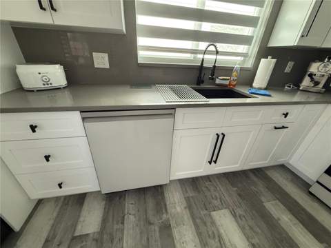 5925 Beverly Drive, Hudson FL - photo 6 of 47