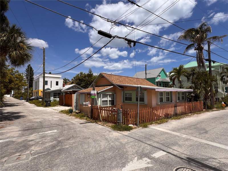 2 bedroom Single Family Residence at 101 95th Avenue, Herrons Sub 1, Treasure Island — photo 5