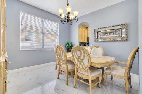 5047 Adair Oak Drive, Orlando FL - photo 11 of 35