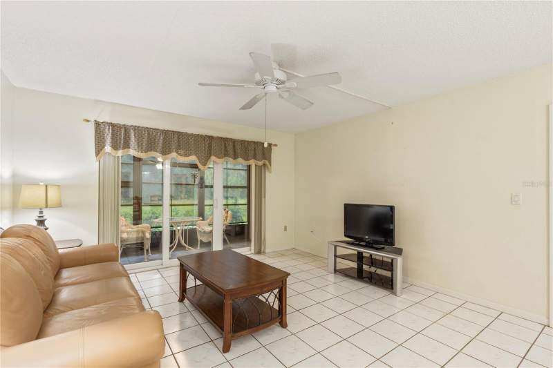 2 bedroom Condominium at 3232 Lake Pine Way #B1, Pine Ridge At Lake Tarpon Village, Tarpon Springs — photo 4