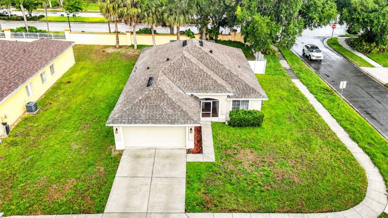 4 bedroom Single Family Residence at 1129 Conch Court, Northwood, Wesley Chapel — photo 2