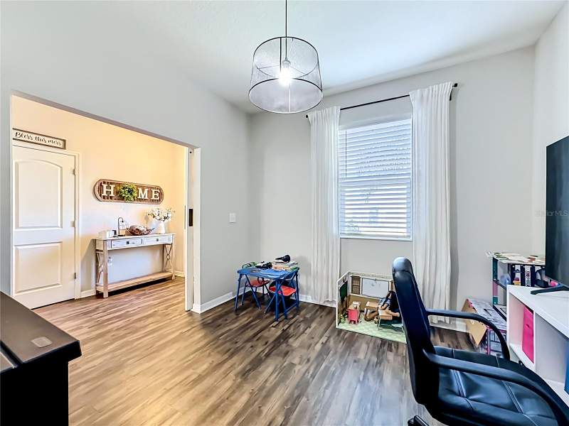 4 bedroom Single Family Residence at 11205 Brighton Knoll Loop, South Fork Tr L Ph 2, Riverview — photo 4